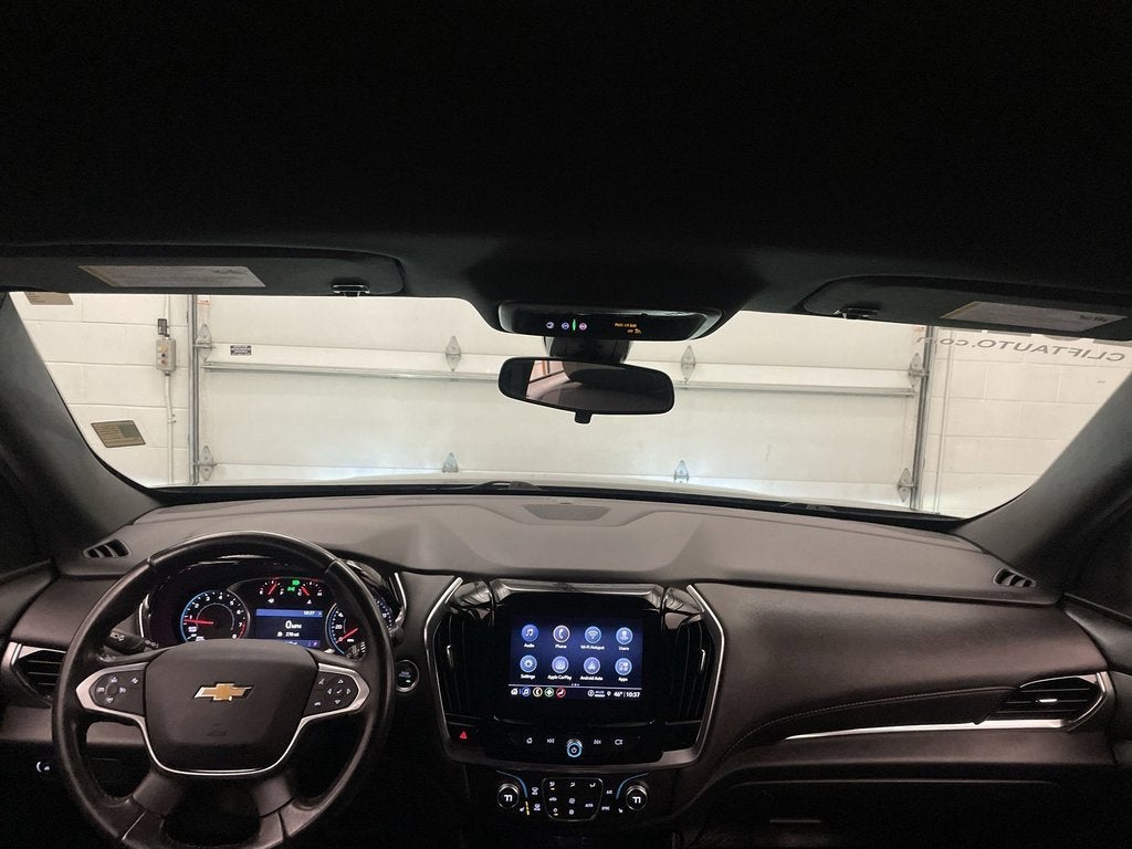 2022 Chevrolet Traverse LT Cloth