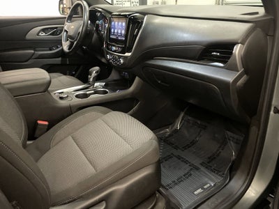 2022 Chevrolet Traverse LT Cloth