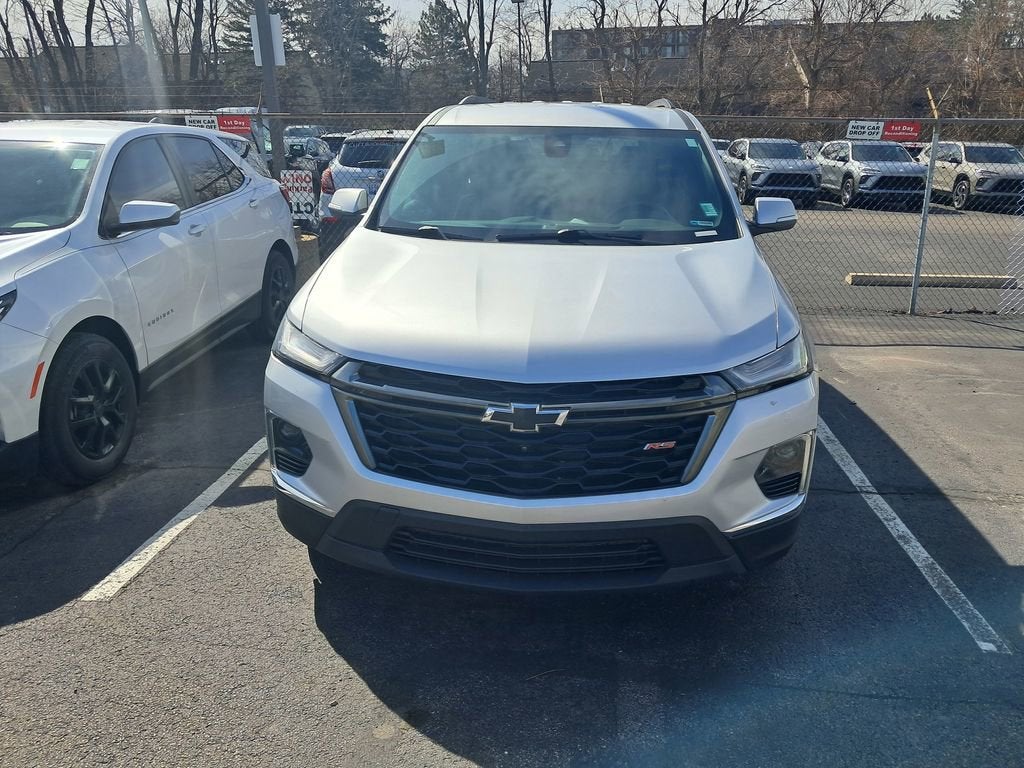 2022 Chevrolet Traverse RS