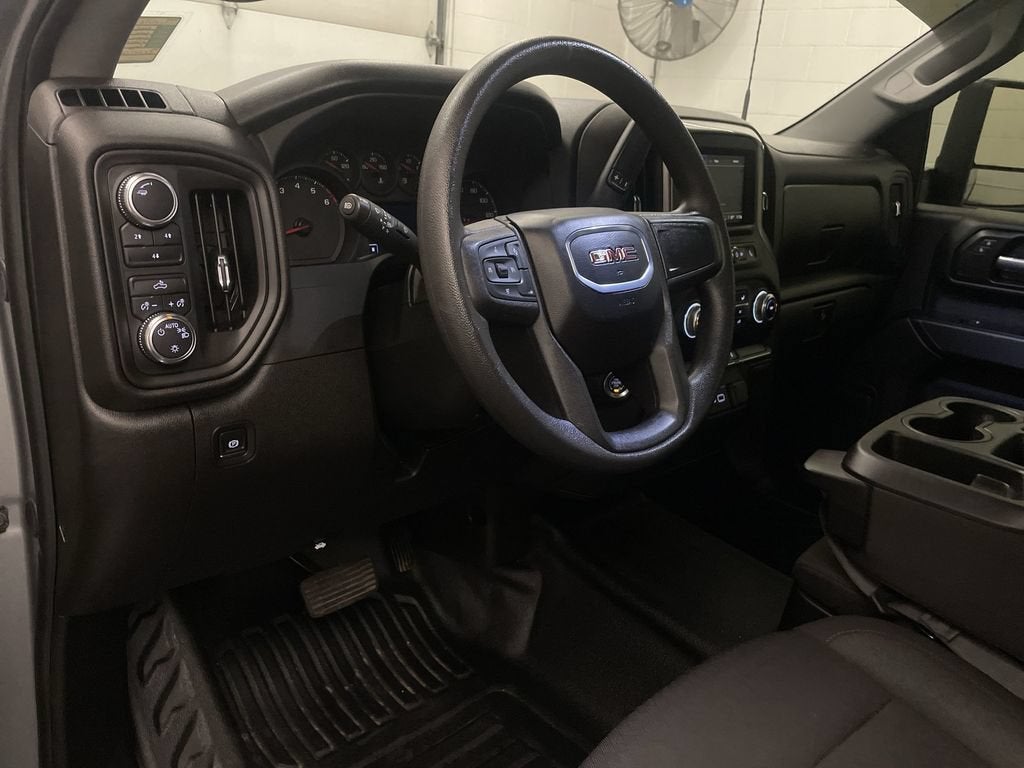 2025 GMC Sierra 2500 HD Pro