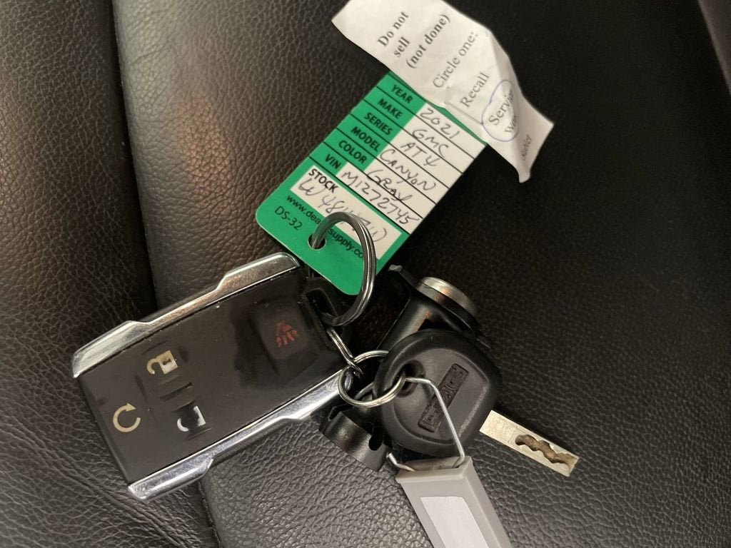 2021 GMC Canyon AT4 - Leather