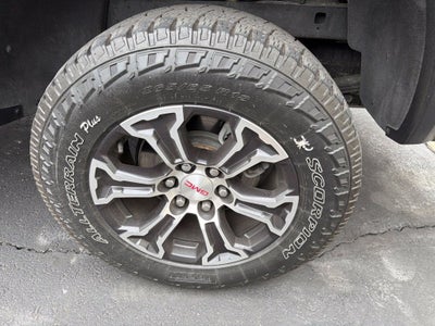 2023 GMC Canyon AT4