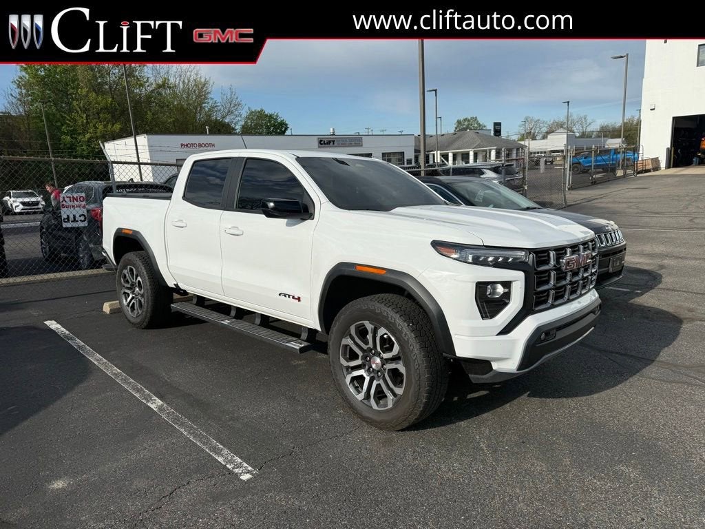 2024 GMC Canyon AT4