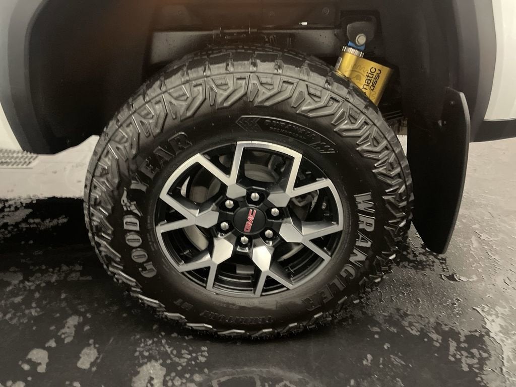 2024 GMC Canyon AT4X
