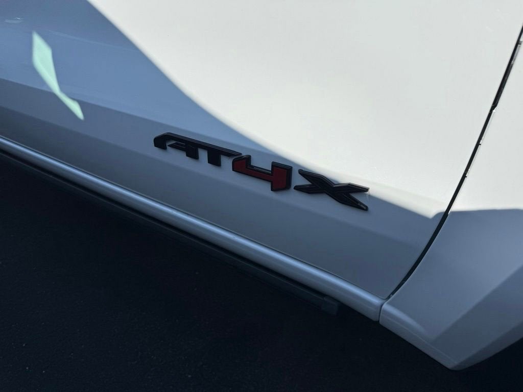 2024 GMC Canyon AT4X