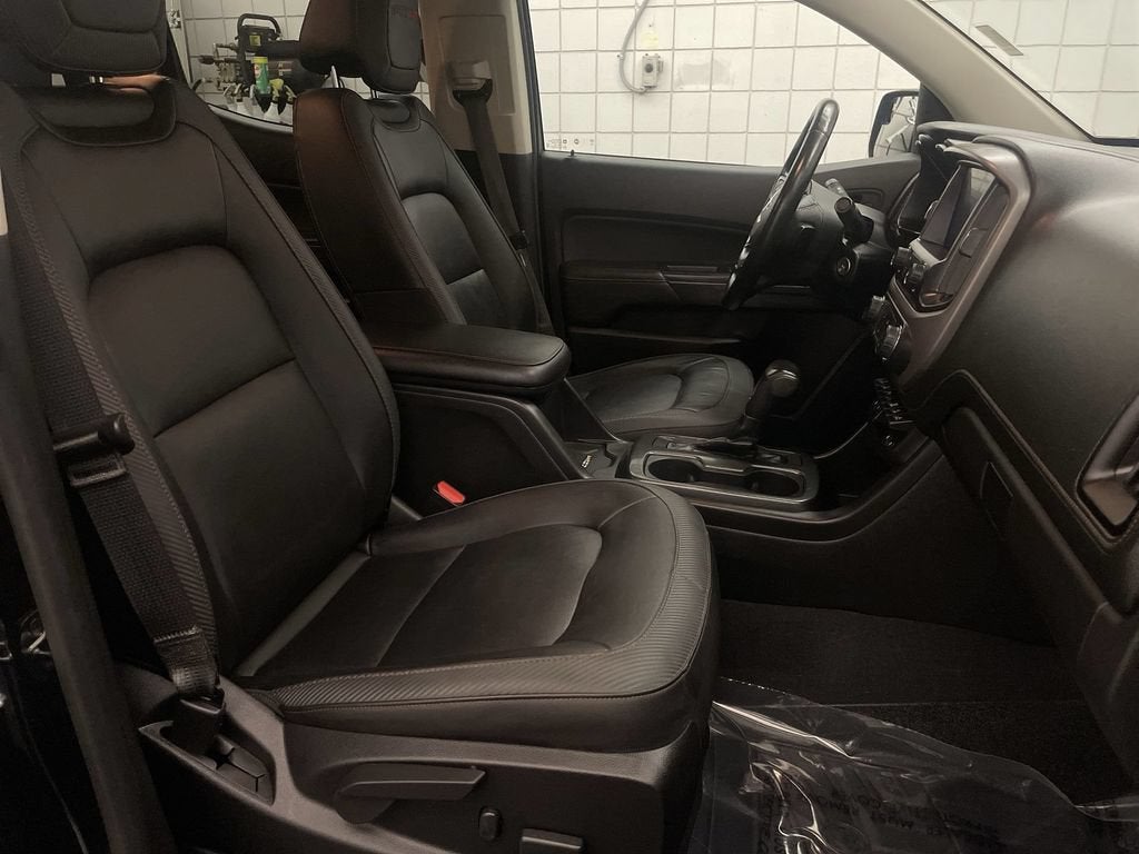 2021 GMC Canyon 4WD AT4 w/Leather