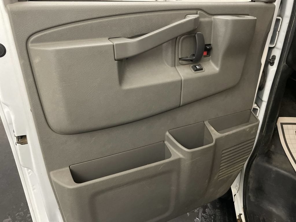 2017 GMC Savana Cargo 2500 Work Van