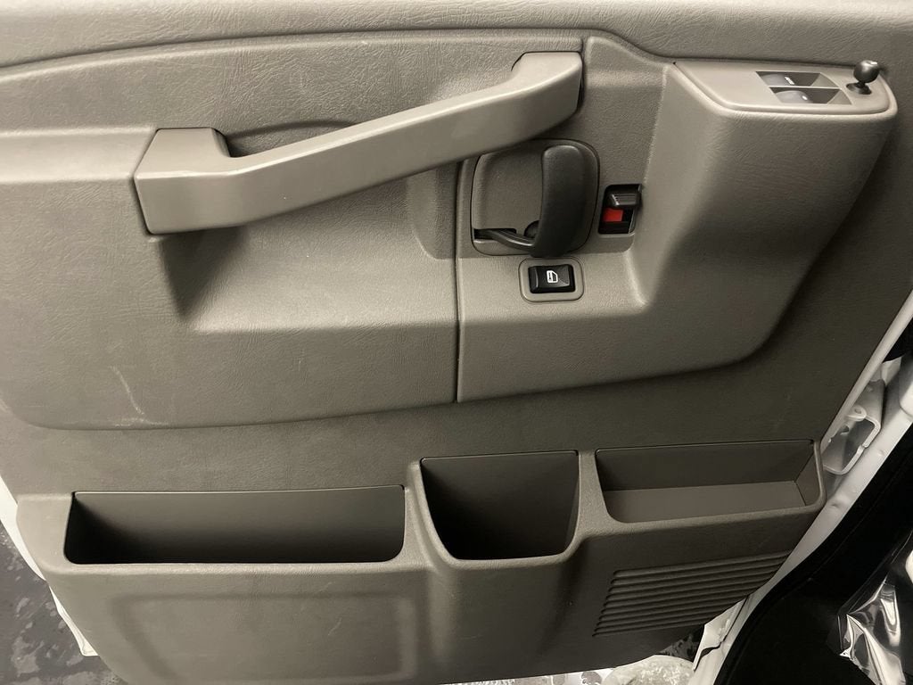 2025 GMC Savana Cargo Work Van