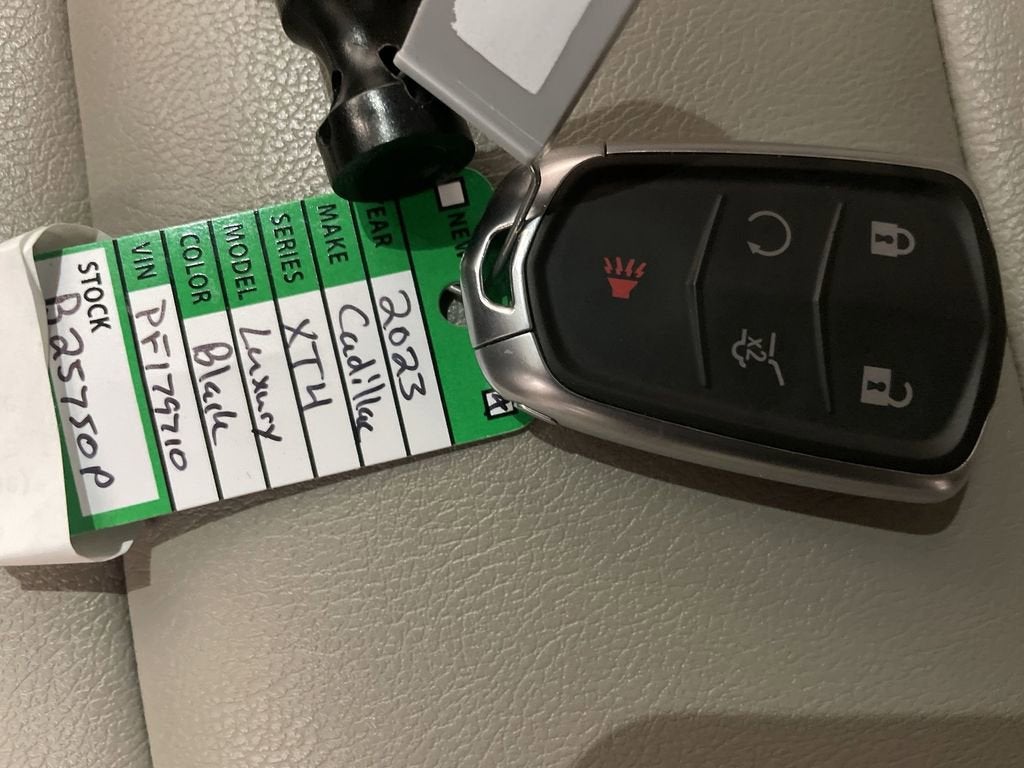 2023 Cadillac XT4 Luxury