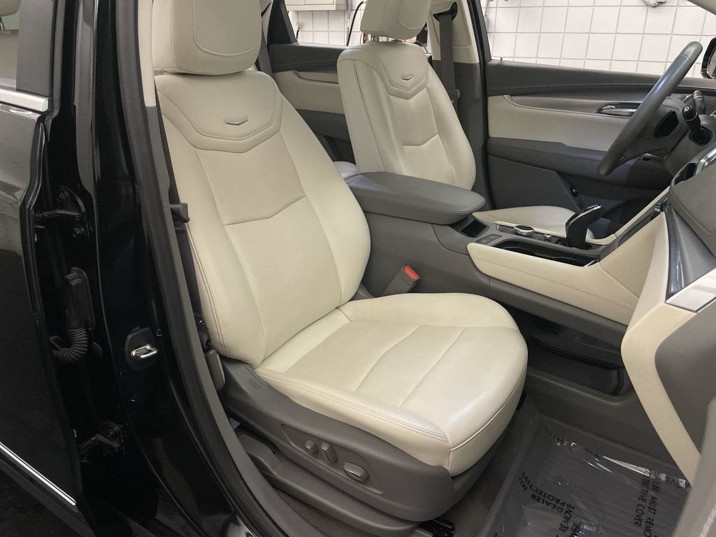 2021 Cadillac XT5 FWD Premium Luxury