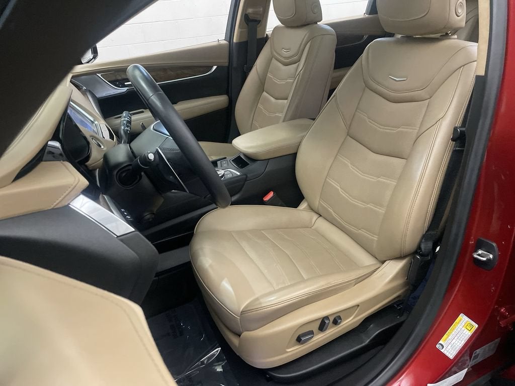 2022 Cadillac XT5 Sport