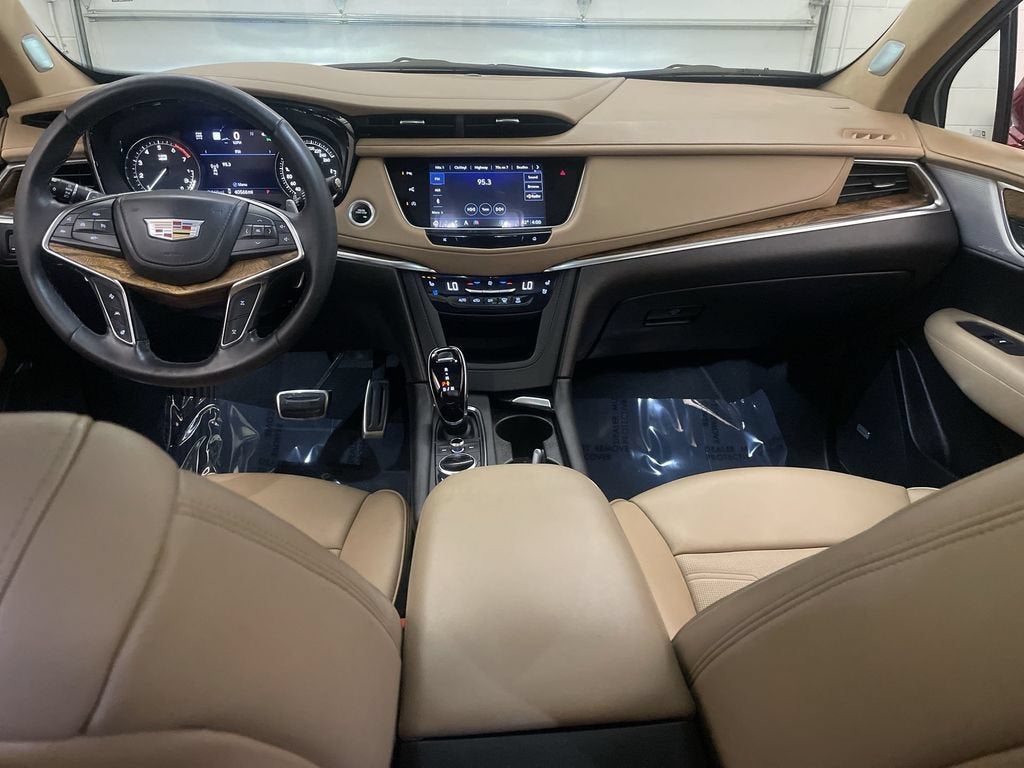 2022 Cadillac XT5 Sport