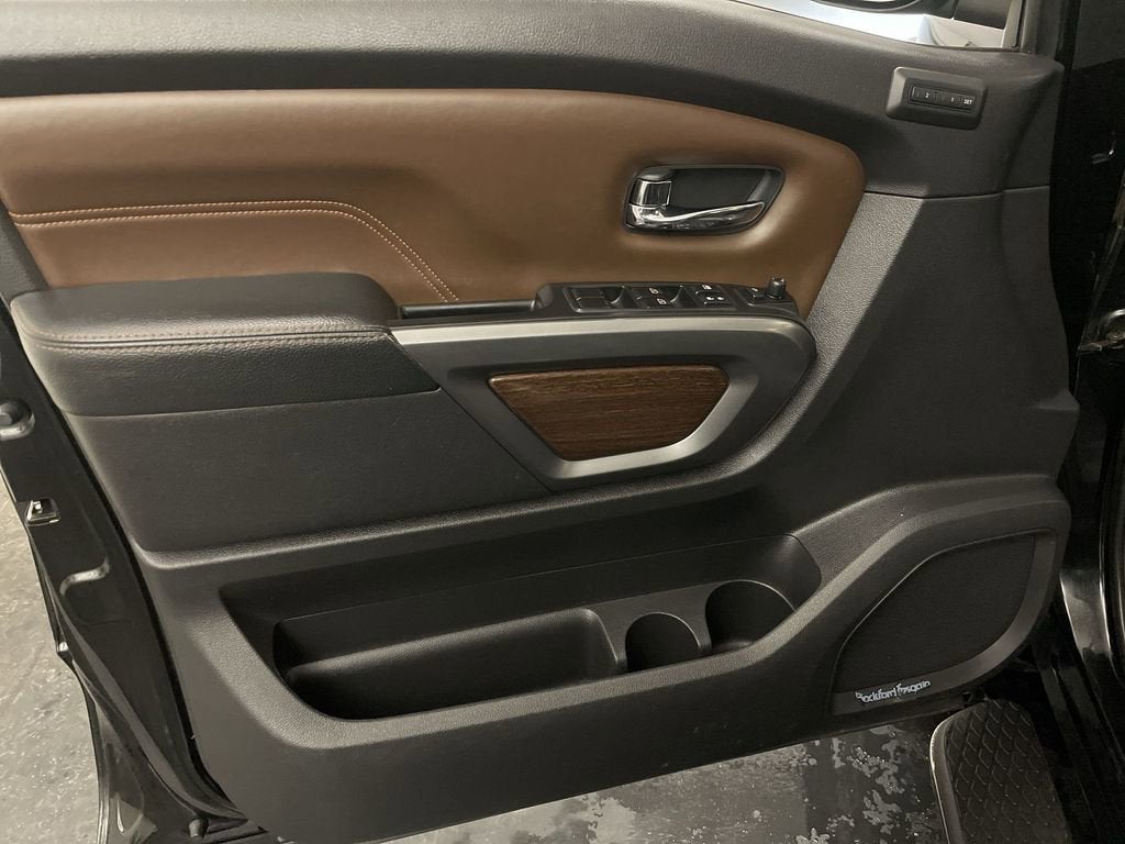 2017 Nissan TITAN Platinum Reserve