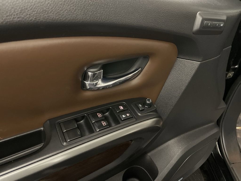 2017 Nissan TITAN Platinum Reserve