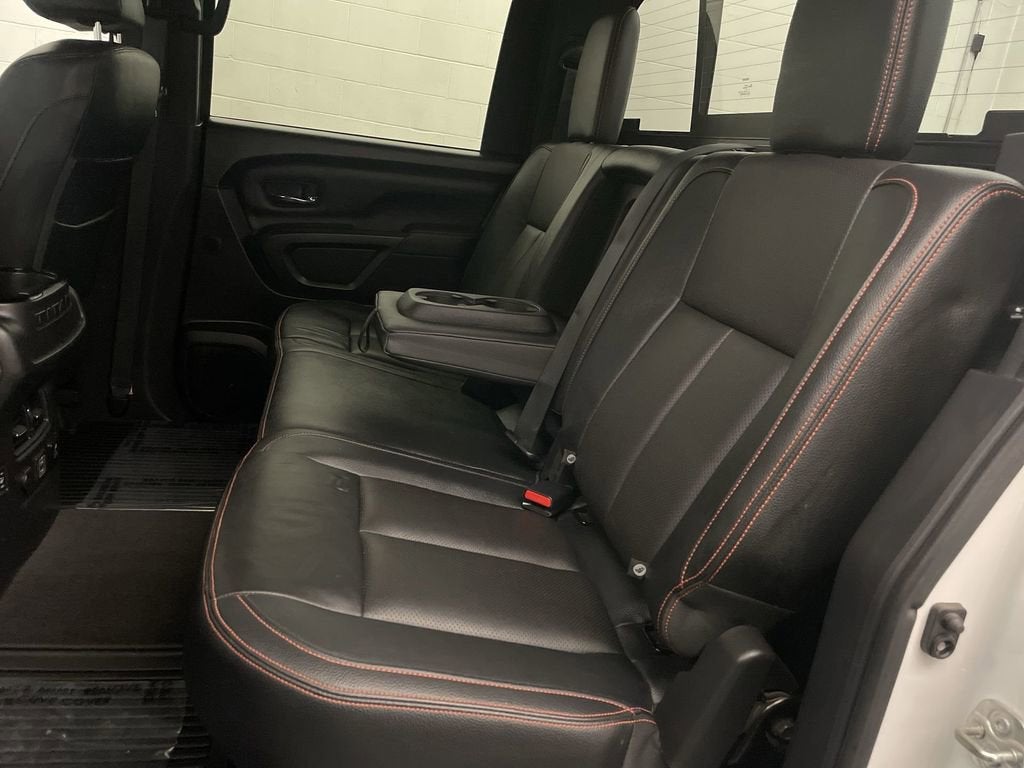 2021 Nissan TITAN Crew Cab PRO-4X 4x4