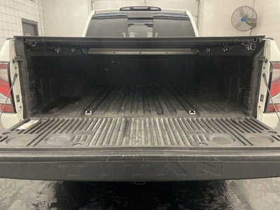 2021 Nissan TITAN Crew Cab PRO-4X 4x4