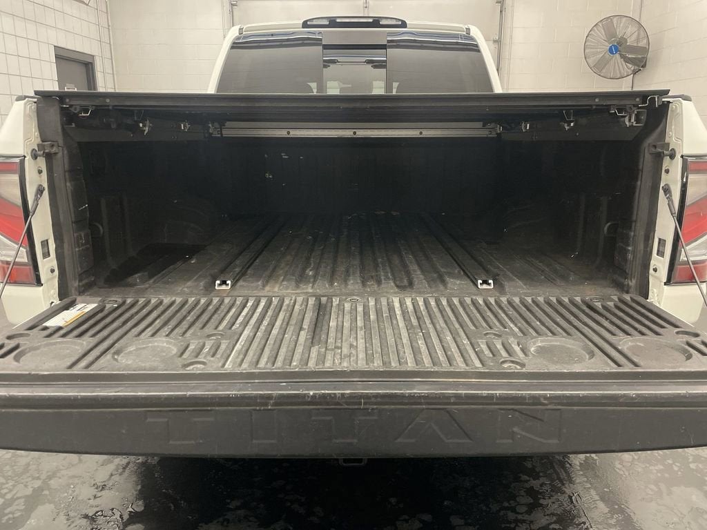 2021 Nissan TITAN Crew Cab PRO-4X 4x4