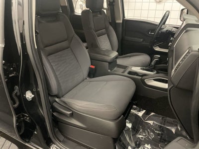 2023 Nissan Frontier Crew Cab SV 4x4