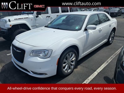 2021 Chrysler 300 Touring L