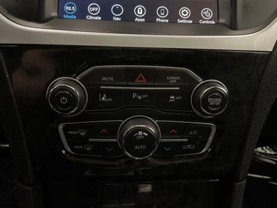 2023 Chrysler 300 Touring L