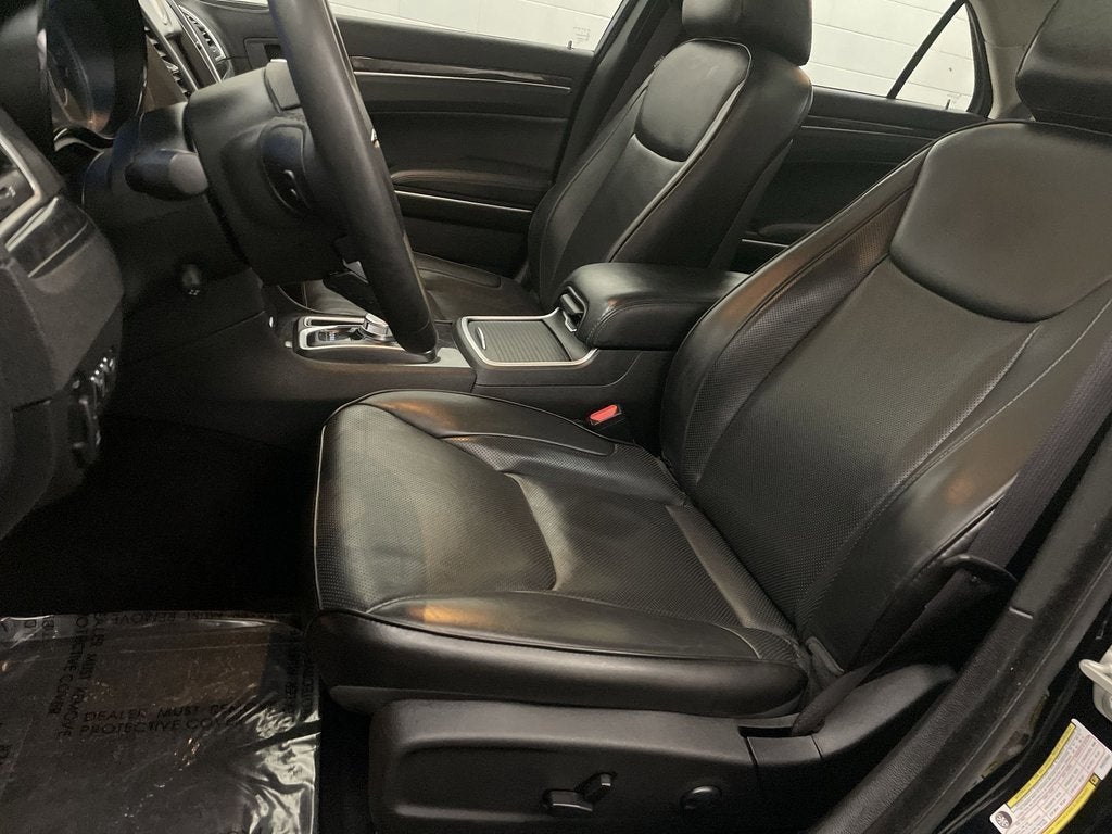 2023 Chrysler 300 Touring L