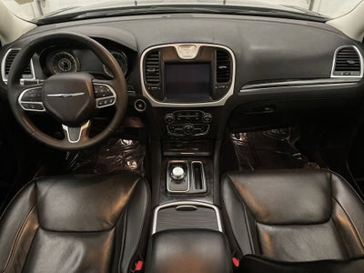 2023 Chrysler 300 Touring L