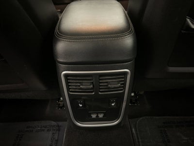 2023 Chrysler 300 Touring L