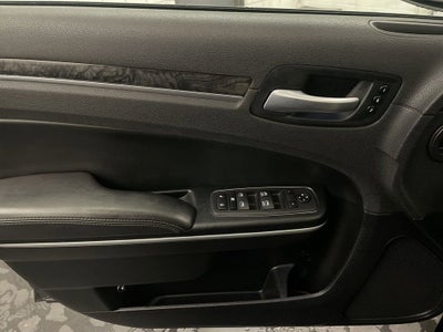 2023 Chrysler 300 Touring L