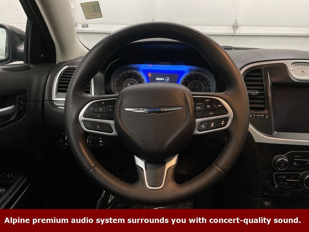 2023 Chrysler 300 Touring L