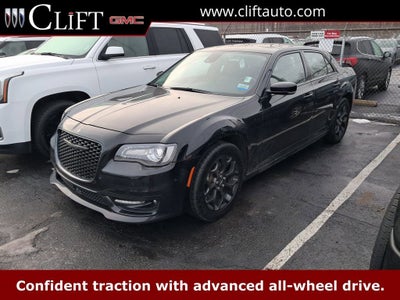 2023 Chrysler 300 Touring L