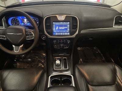 2023 Chrysler 300 Touring L