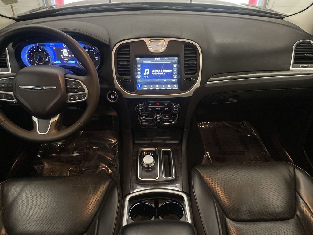 2023 Chrysler 300 Touring L