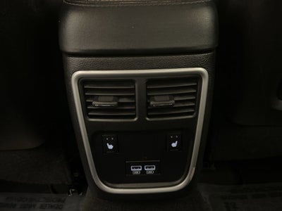 2023 Chrysler 300 Touring L