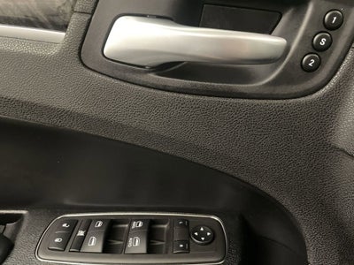 2023 Chrysler 300 Touring L