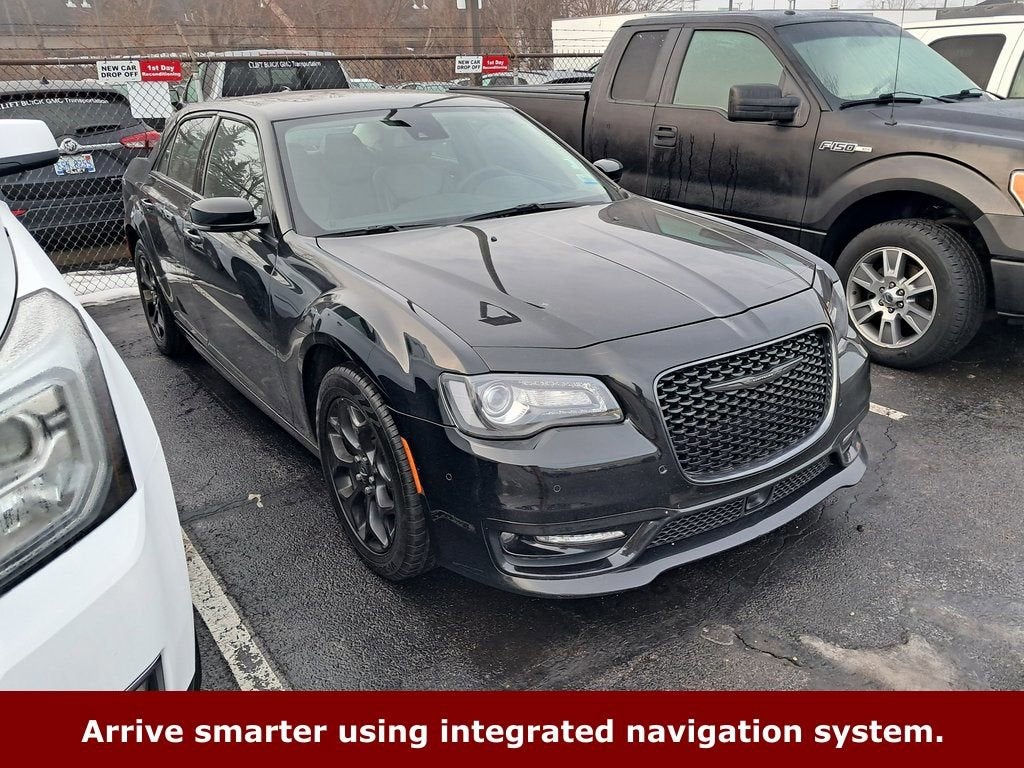 2023 Chrysler 300 Touring L