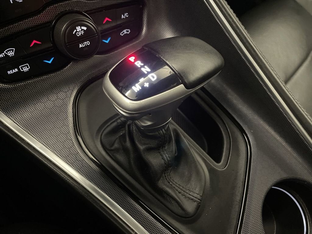 2015 Dodge Challenger SXT Plus