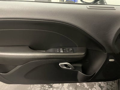 2015 Dodge Challenger SXT Plus