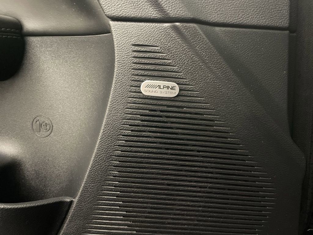 2015 Dodge Challenger SXT Plus