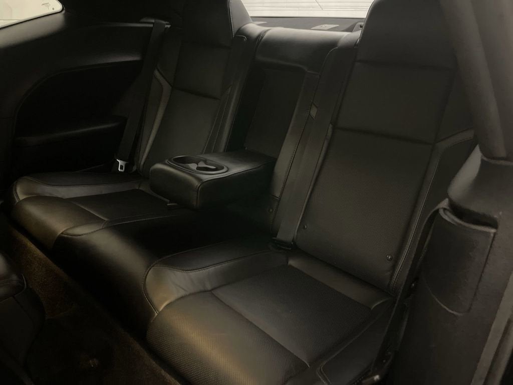 2015 Dodge Challenger SXT Plus