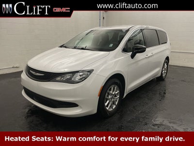 2025 Chrysler Voyager LX