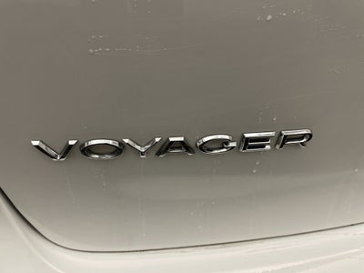2025 Chrysler Voyager LX