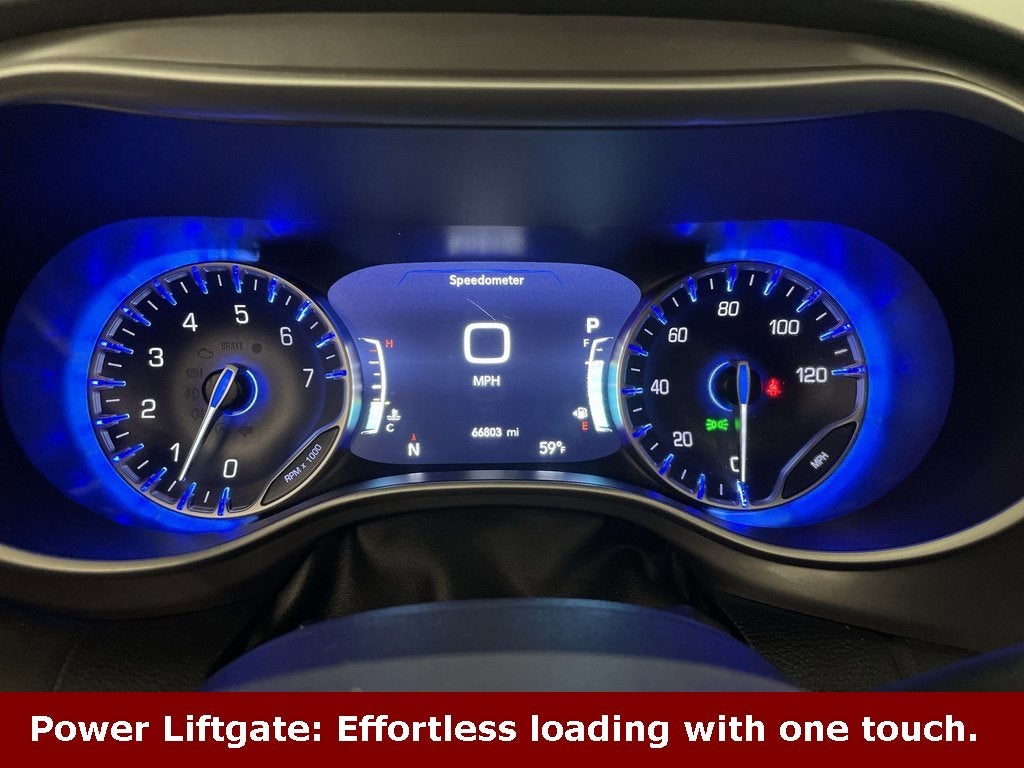 2025 Chrysler Voyager LX