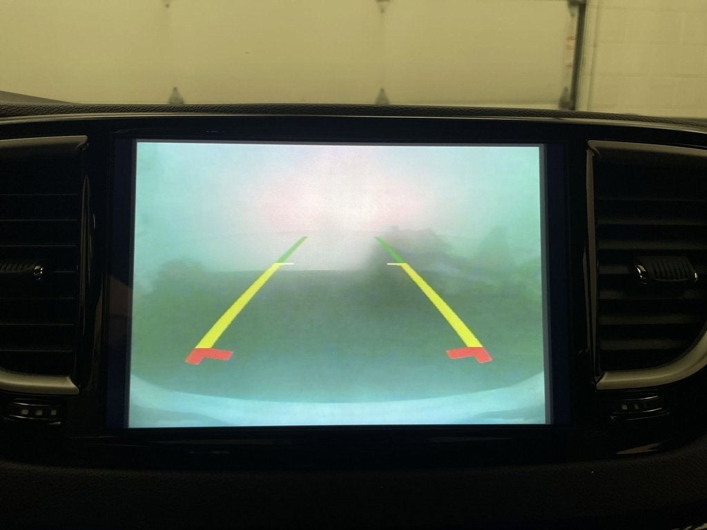 2025 Chrysler Voyager LX