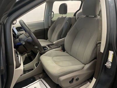 2020 Chrysler Pacifica Touring