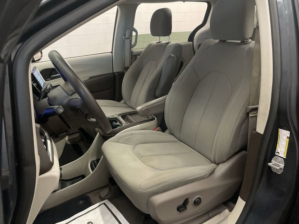 2020 Chrysler Pacifica Touring