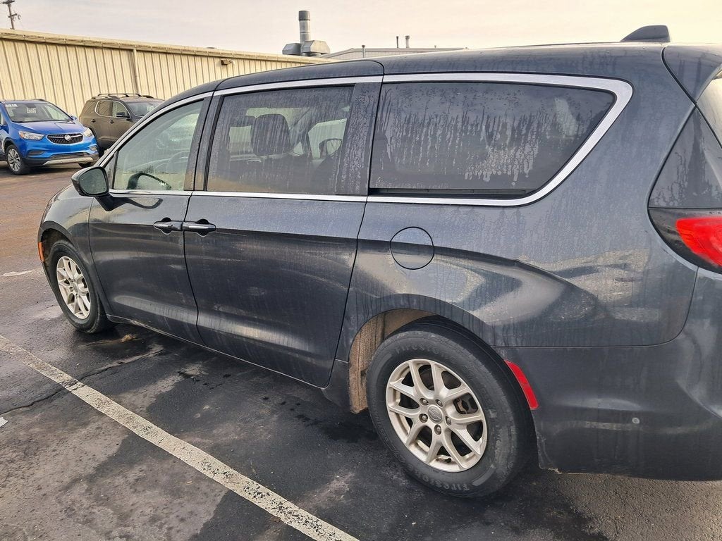 2020 Chrysler Pacifica Touring