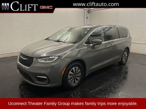 2022 Chrysler Pacifica Hybrid Touring L
