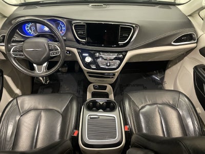 2022 Chrysler Pacifica Hybrid Touring L
