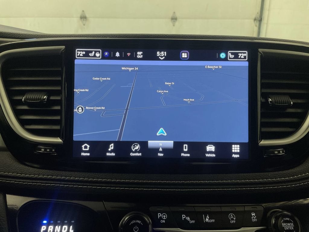 2025 Chrysler Pacifica Select