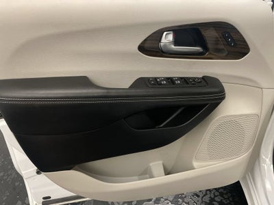 2021 Chrysler Pacifica Limited AWD